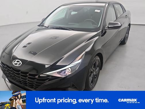 Black 2023 Hyundai ELANTRA SEL