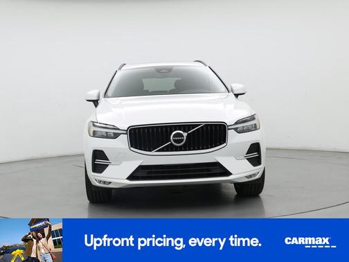 White 2022 Volvo XC60 B5 Momentum