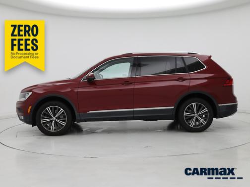 Red 2019 Volkswagen Tiguan SE