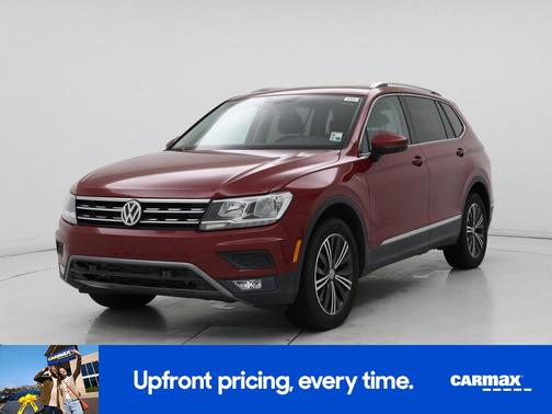 Red 2019 Volkswagen Tiguan SE