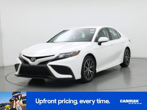 White 2021 Toyota Camry SE