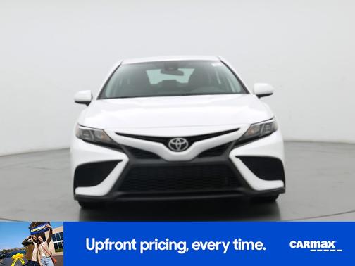 White 2021 Toyota Camry SE