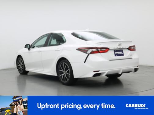 White 2021 Toyota Camry SE