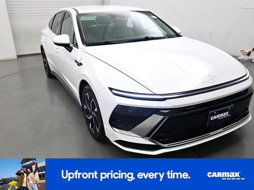 White 2025 Hyundai SONATA SE
