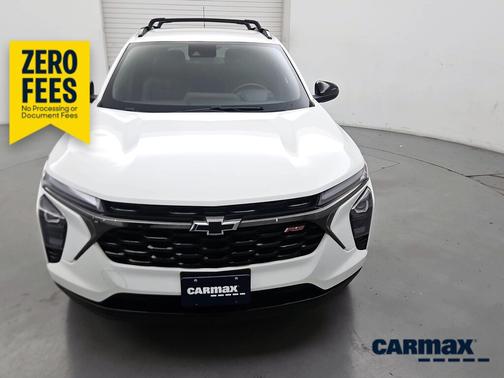 White 2024 Chevrolet Trax 2RS