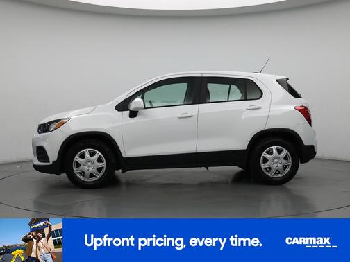 White 2018 Chevrolet Trax LS
