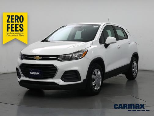 White 2018 Chevrolet Trax LS