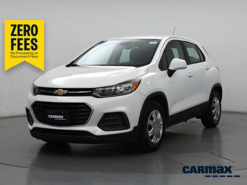 White 2018 Chevrolet Trax LS
