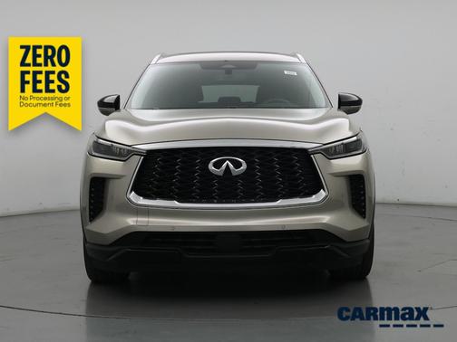 Silver 2023 INFINITI QX60 Luxe