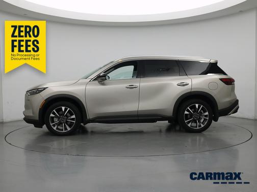 Silver 2023 INFINITI QX60 Luxe
