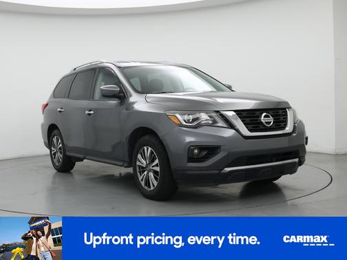 Gray 2018 Nissan Pathfinder SV
