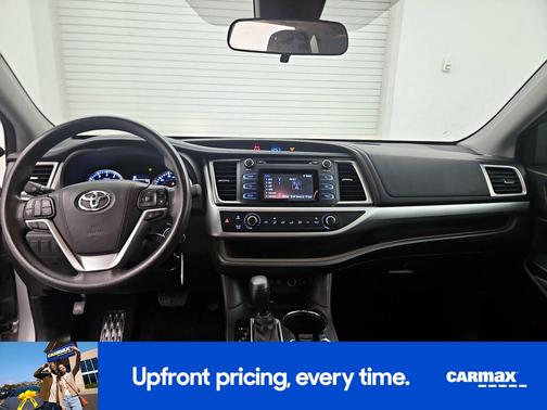 2017 Toyota Highlander LE
