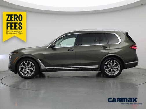 Gray 2026 BMW X7 xDrive40i
