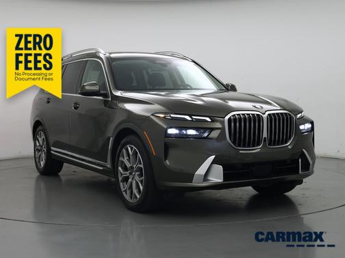 Gray 2026 BMW X7 xDrive40i