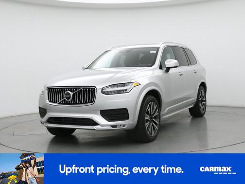 2022 Volvo XC90 T5 Momentum