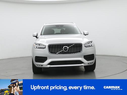 2022 Volvo XC90 T5 Momentum