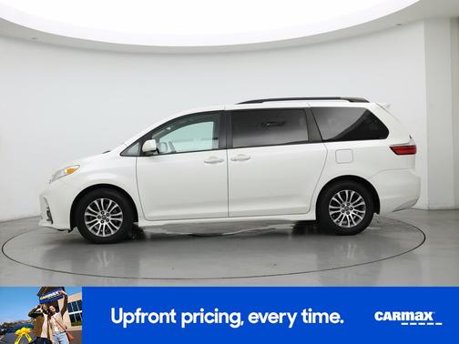 2019 Toyota Sienna XLE