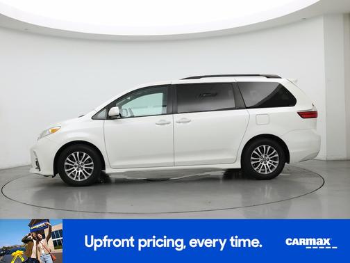 2019 Toyota Sienna XLE