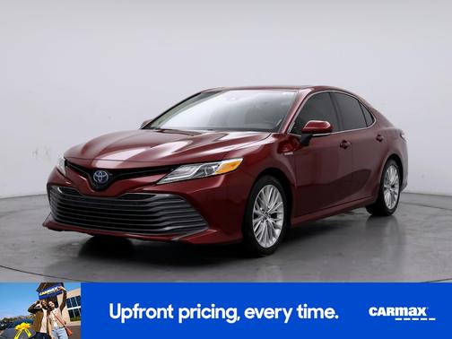 2020 Toyota Camry Hybrid XLE