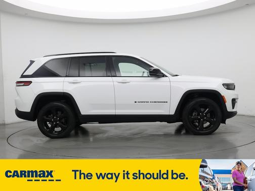 2022 Jeep Grand Cherokee Altitude