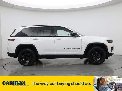 2022 Jeep Grand Cherokee Altitude