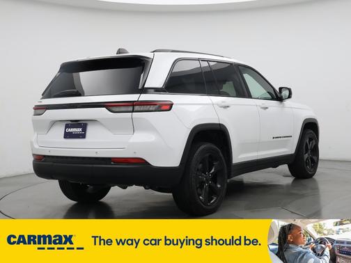 2022 Jeep Grand Cherokee Altitude