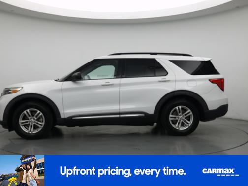 White 2020 Ford Explorer XLT