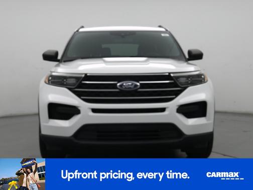 White 2020 Ford Explorer XLT