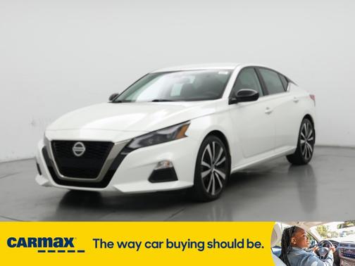 2022 Nissan Altima SR