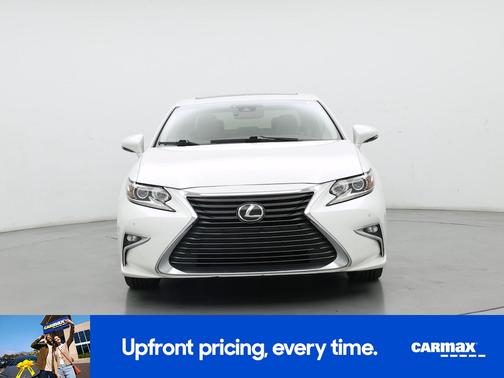 White 2017 Lexus ES 350