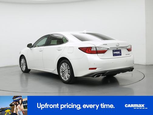 White 2017 Lexus ES 350