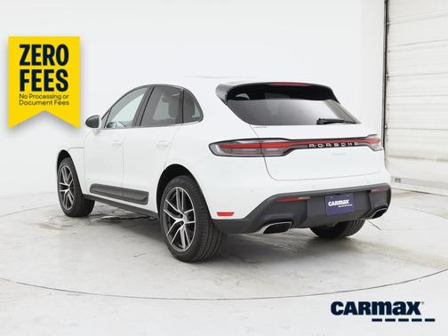 White 2023 Porsche Macan