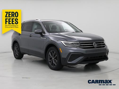 Gray 2023 Volkswagen Tiguan SE