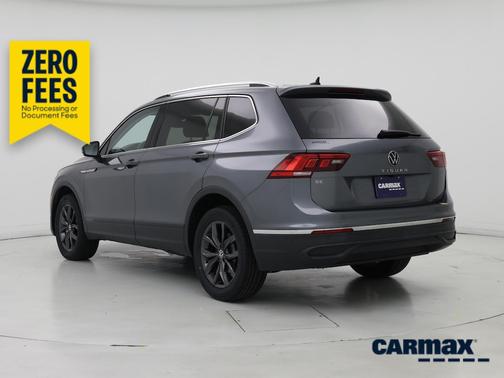 Gray 2023 Volkswagen Tiguan SE