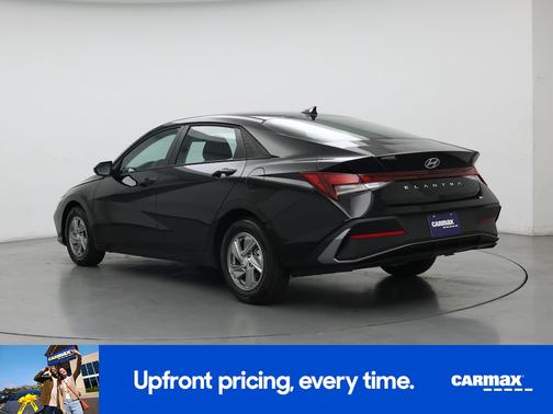 Black 2026 Hyundai ELANTRA SE