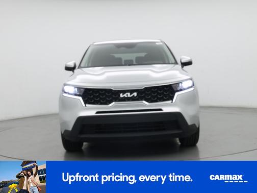 Silver 2022 Kia Sorento LX