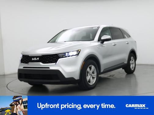 Silver 2022 Kia Sorento LX