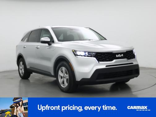 Silver 2022 Kia Sorento LX
