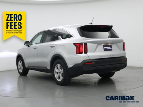Silver 2022 Kia Sorento LX