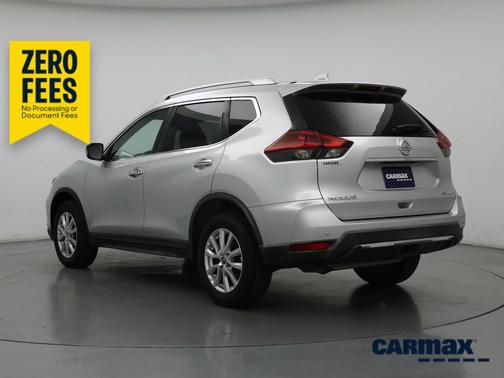 Silver 2019 Nissan Rogue SV