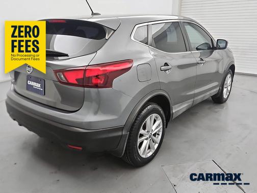 Gray 2019 Nissan Rogue Sport S
