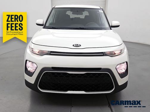 White 2021 Kia Soul LX