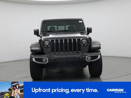 Gray 2022 Jeep Gladiator Sport S