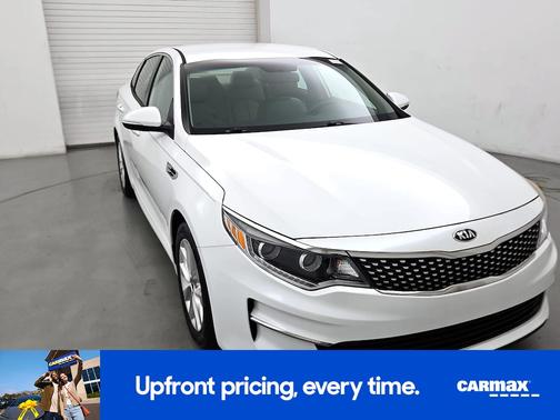 White 2016 Kia Optima EX