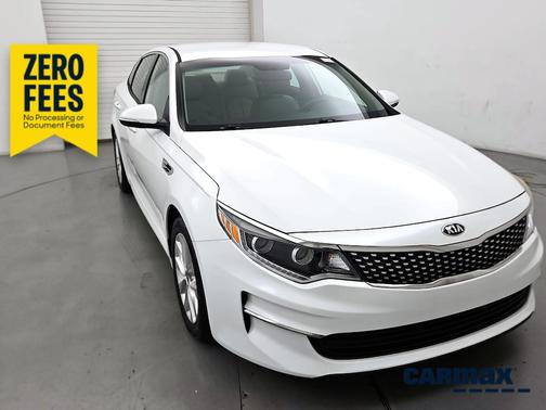 White 2016 Kia Optima EX