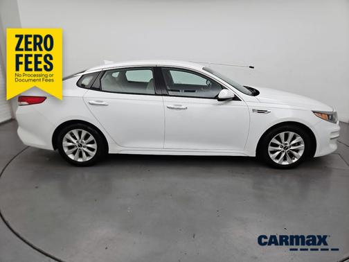 White 2016 Kia Optima EX