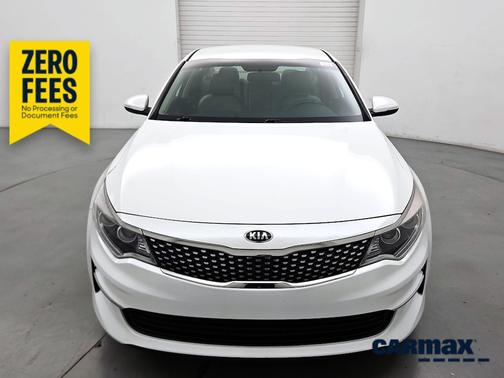 White 2016 Kia Optima EX