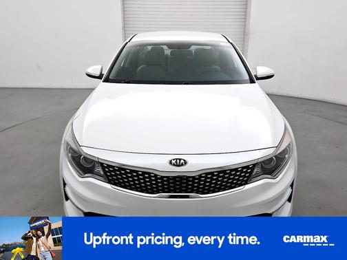 White 2016 Kia Optima EX