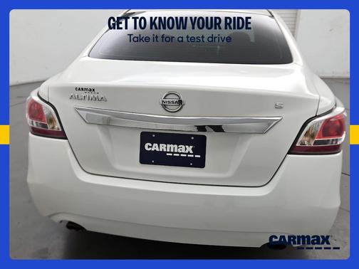 White 2015 Nissan Altima S