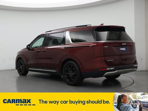 2023 Kia Carnival SX